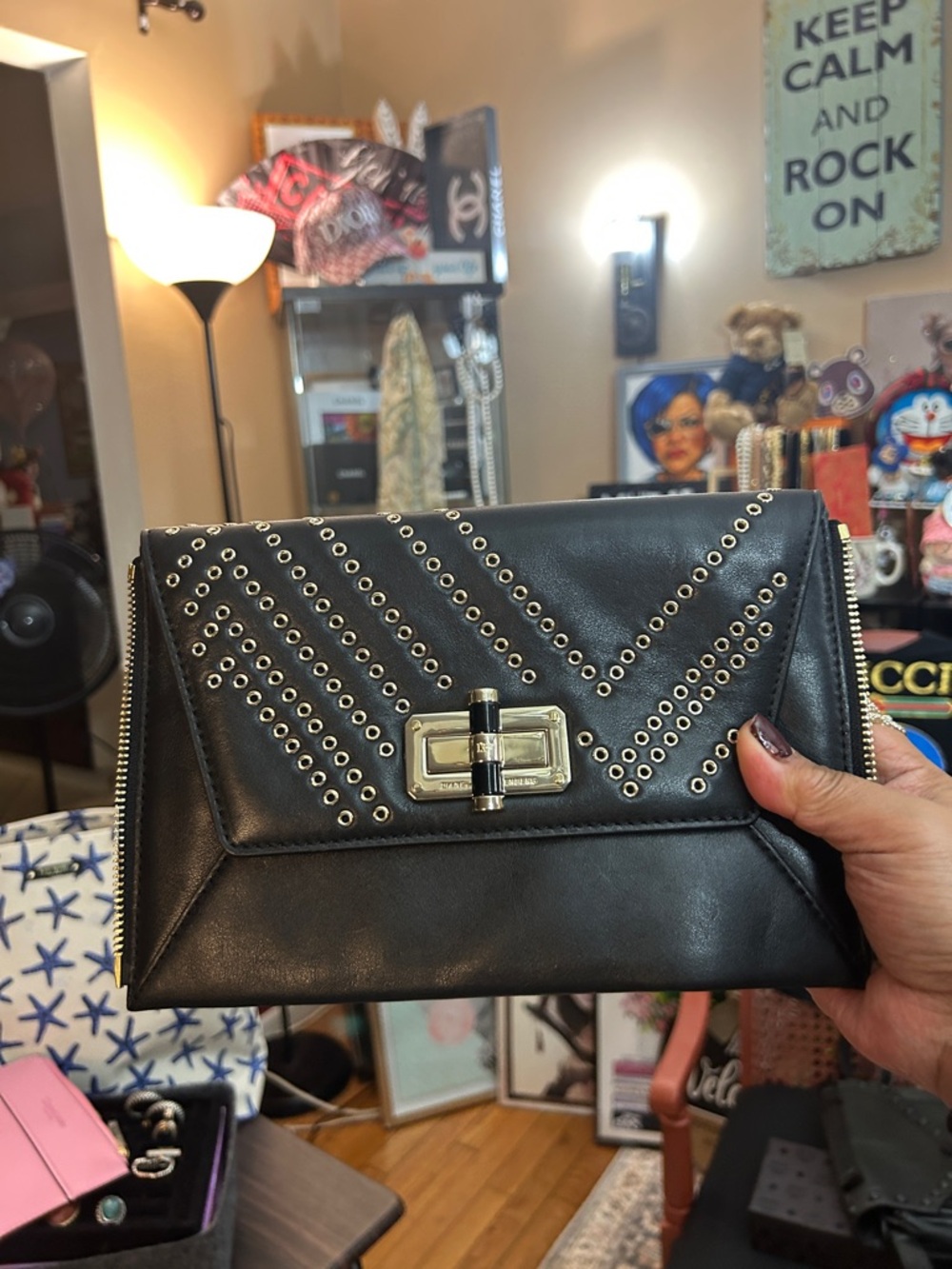 DVF